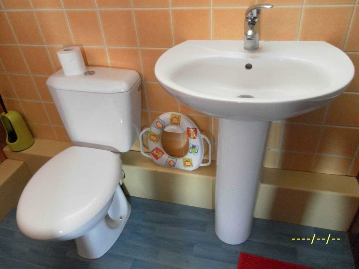 Mini House Apartman Lesneven Kültér fotó